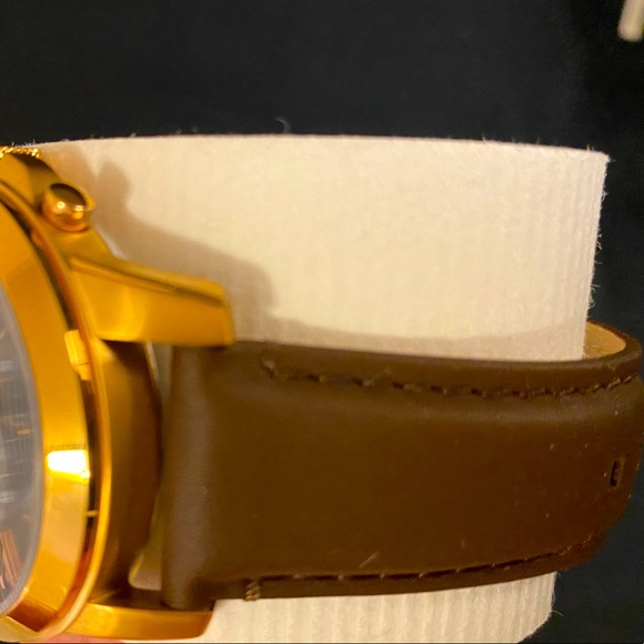 MENS FOSSIL WATCH WITH BROWN LEATHER STRAP - Picture 3 of 4